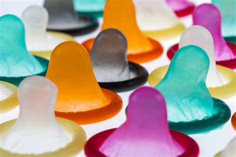 Blowjob ohne Kondom gegen Aufpreis Sex Dating Sinn